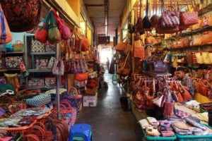 Berkeliling Sambil Memotret di Pasar Beringharjo 1