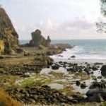 Pantai Watu Lumbung