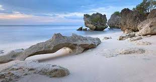 Pantai Padang-Padang