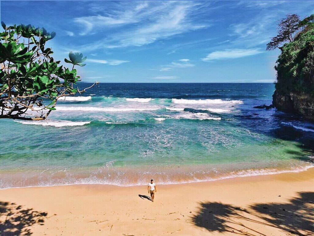 Pantai Seling Ombo