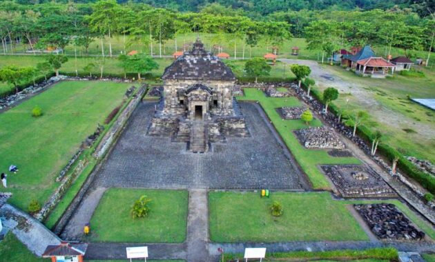 Candi Banyunibo Jogjakarta